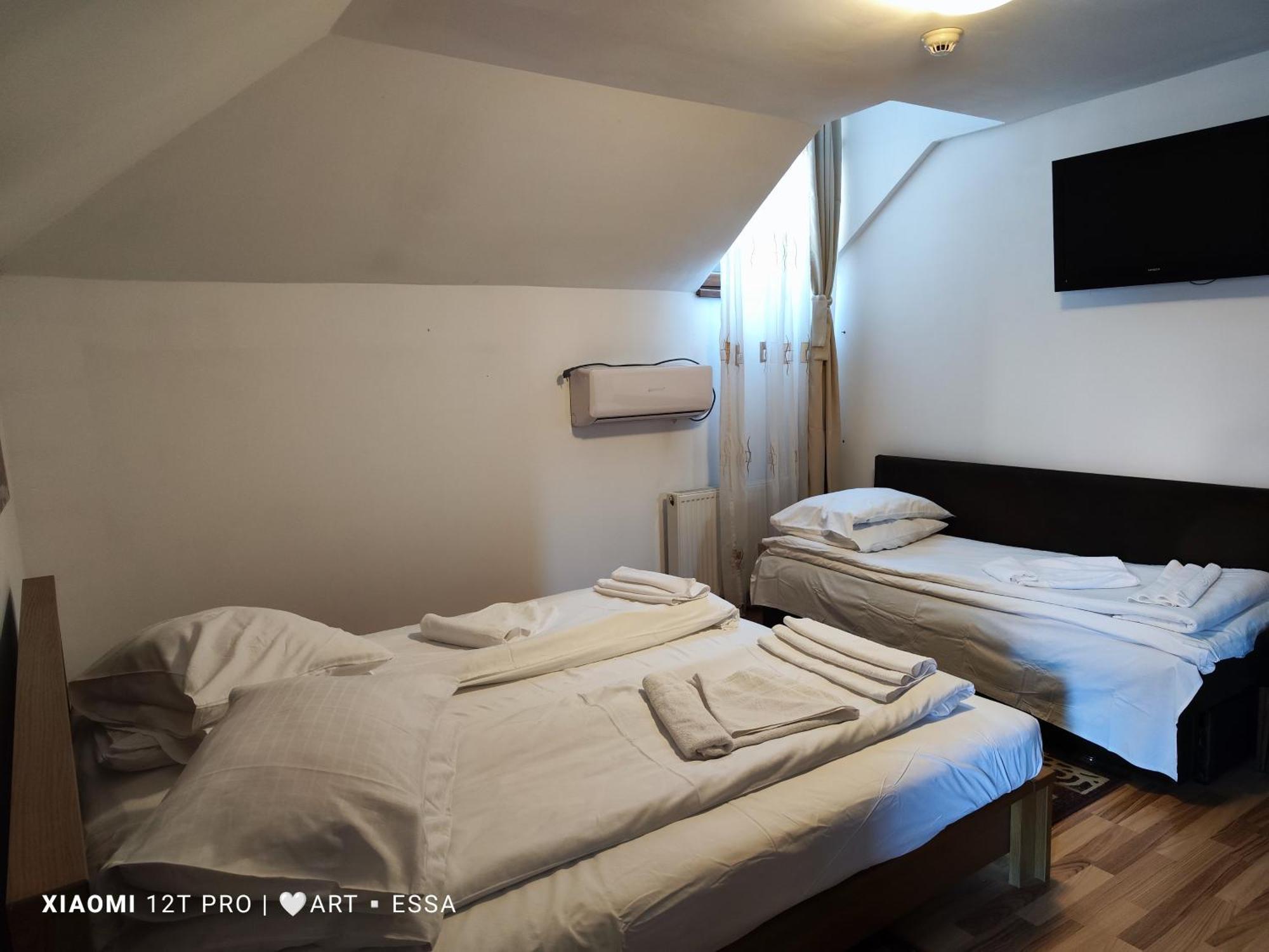 Pensiunea Buon Gusto Sibiu-Motorcyle Friendly,City Center Δωμάτιο φωτογραφία