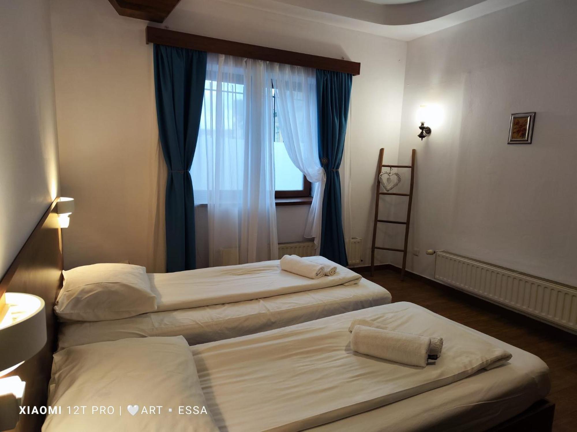 Pensiunea Buon Gusto Sibiu-Motorcyle Friendly,City Center Δωμάτιο φωτογραφία